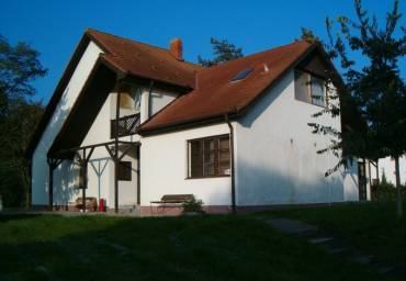 Balatonboglári üdülő eladó